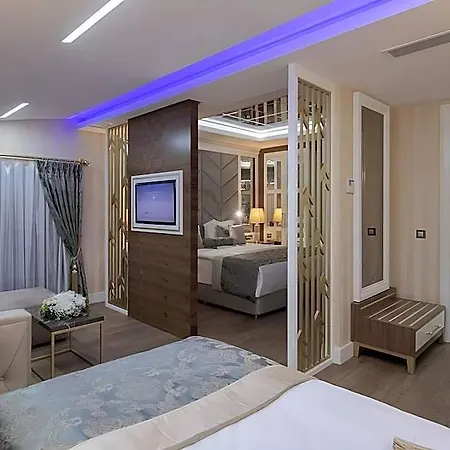 Hotel Elysium 3*